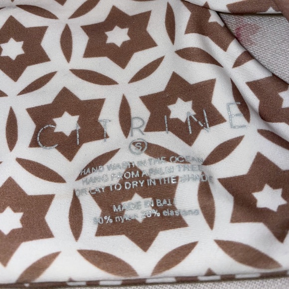 Citrine swim suit top - Picture 3 of 3